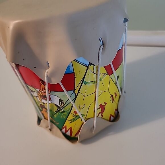 Vintage Toy Drum - Picture 3 of 6